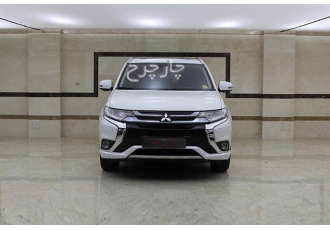 میتسوبیشی اوتلندر PHEV   