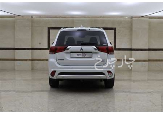 میتسوبیشی اوتلندر PHEV   