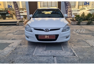 هیوندای i30   