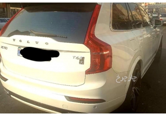 ولوو XC90   