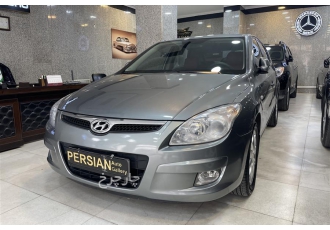هیوندای i30   