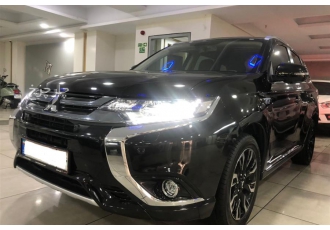 میتسوبیشی اوتلندر PHEV   