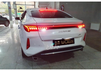 کی ام سی J7   