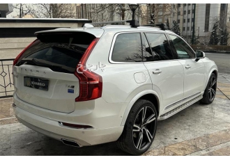 ولوو XC90   