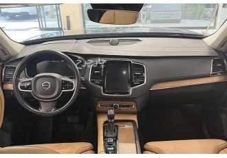 ولوو XC90   
