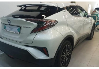 تویوتا C-HR   