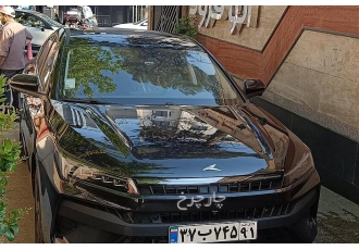 کی ام سی J7   
