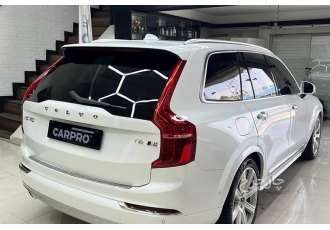 ولوو XC90   
