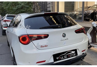 آلفارومئو جولیتا   
