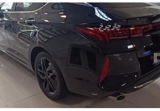 کی ام سی J7   