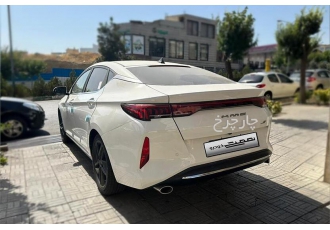 کی ام سی J7   