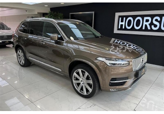 ولوو XC90   