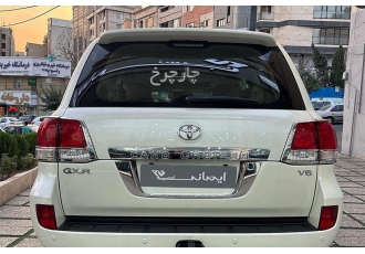 تویوتا لندکروز چهار در   
