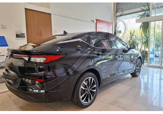 کی ام سی eJ7   