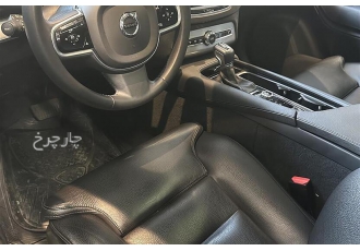 ولوو XC90   