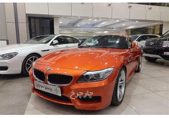 ب ام و Z4   
