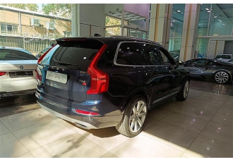 ولوو XC90   