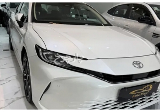 تویوتا کمری هیبرید   