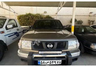 نیسان پیکاپ دو کابین   