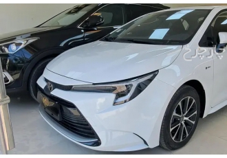 تویوتا لوین هیبرید   