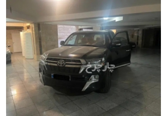 تویوتا لندکروز چهار در   