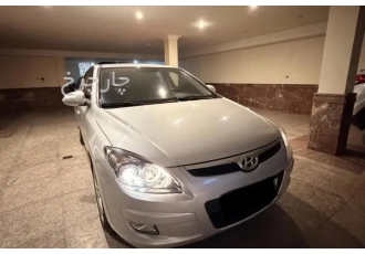 هیوندای i30   