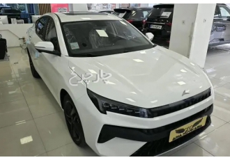 کی ام سی J7   
