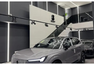ولوو XC70   