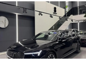 ولوو S90   