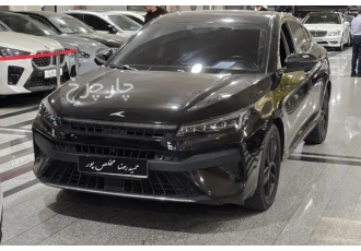 کی ام سی J7   