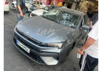 کی ام سی J7   