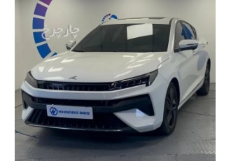 کی ام سی J7   