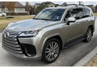 لکسوس LX   