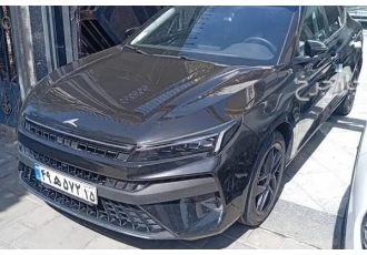 کی ام سی J7   
