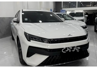 کی ام سی J7   