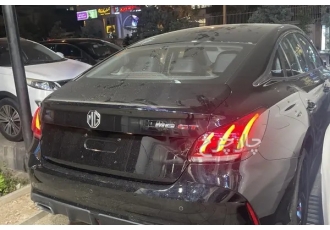 ام جی GT   