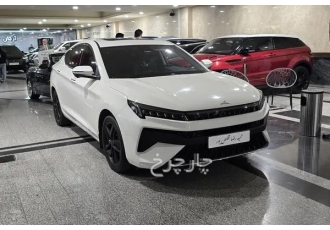کی ام سی J7   